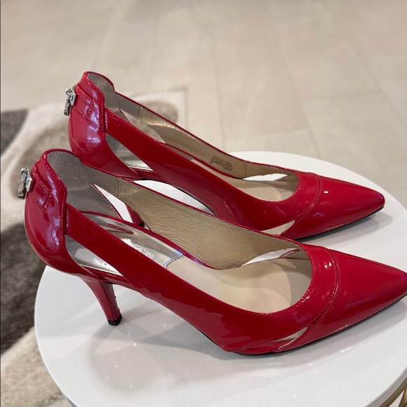 Michael Kors Red Stiletto Heels, Size 6, Patent Leather. - Picture 7 of 8